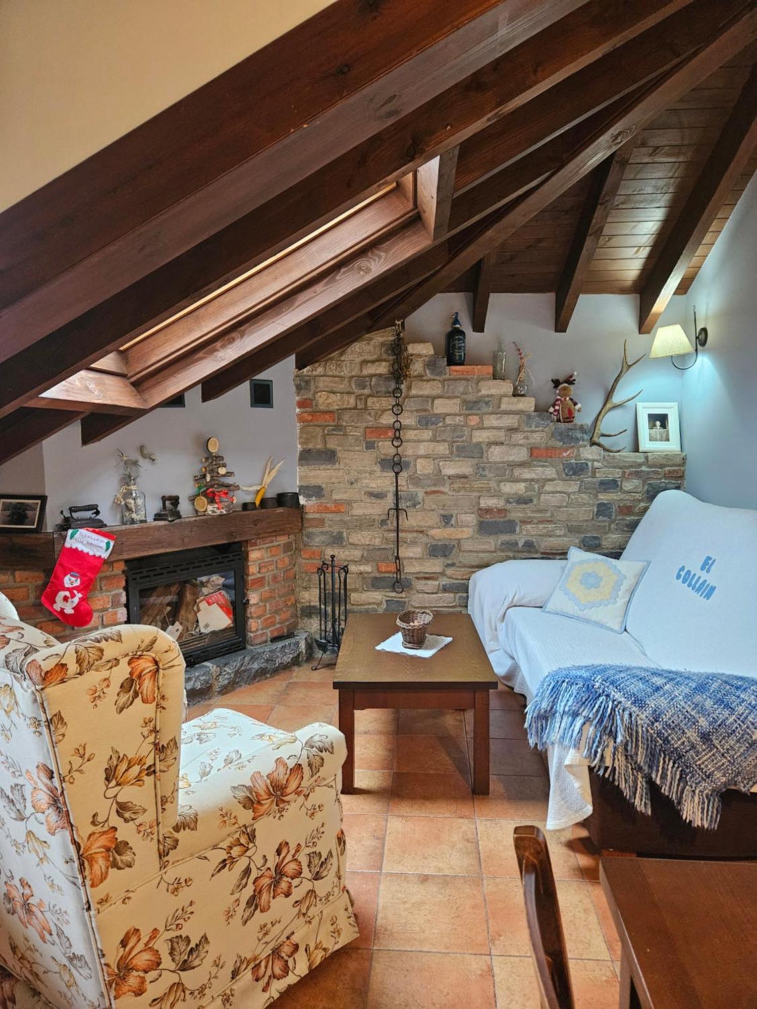 Apartamentos Rurales El Collain De Campiellos Extérieur photo